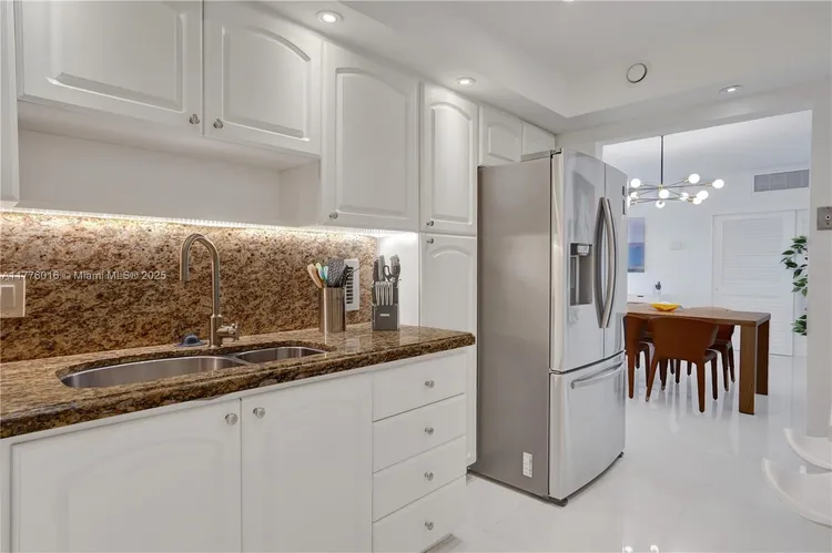 The Tides On Hollywood Beach #11V image #17