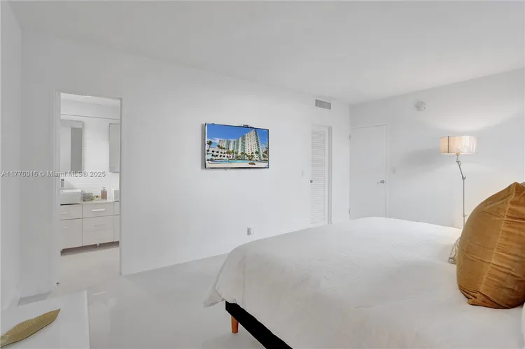 The Tides On Hollywood Beach #11V image #20