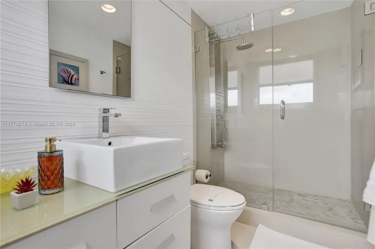 The Tides On Hollywood Beach #11V image #21