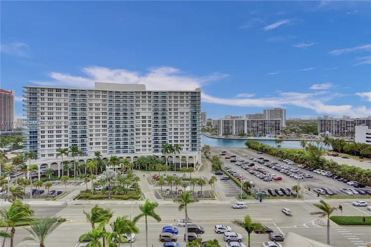 The Tides On Hollywood Beach #11V image #50