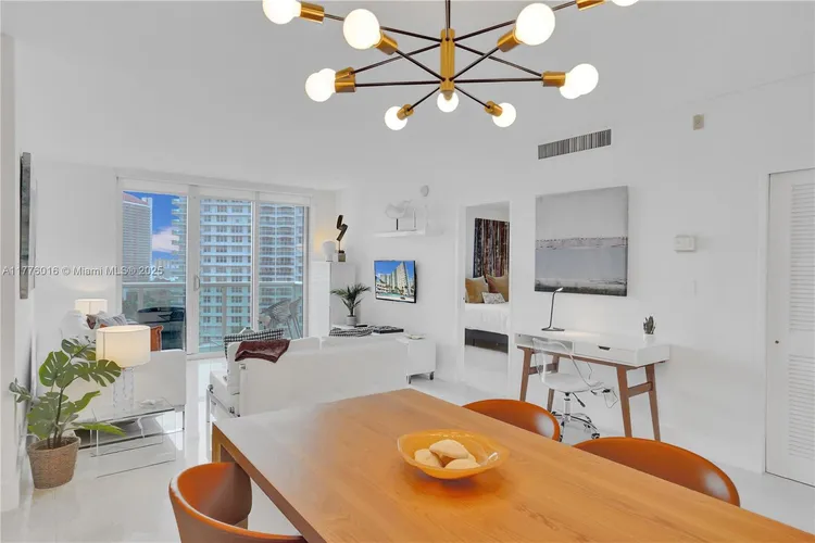 The Tides On Hollywood Beach #11V image #9