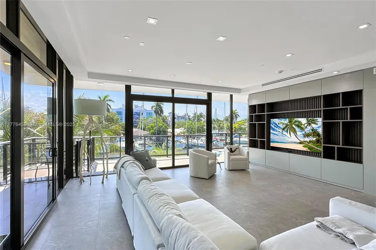 Casa Murano Las Olas #2-S image #18