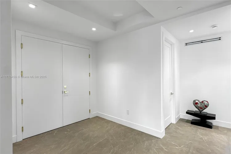 Casa Murano Las Olas #2-S image #37