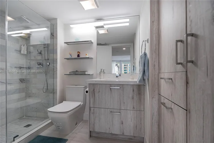 South Pointe Tower #702 image #19