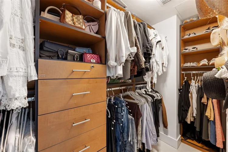 Infinity at Brickell #1118 image #12