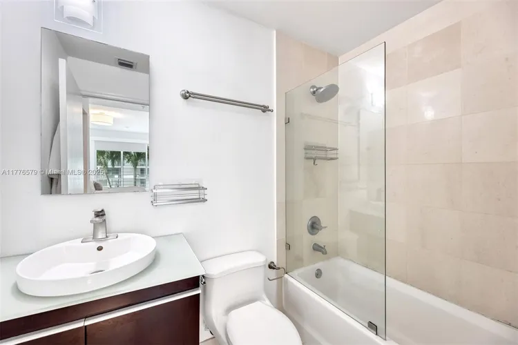 Infinity at Brickell #1118 image #13