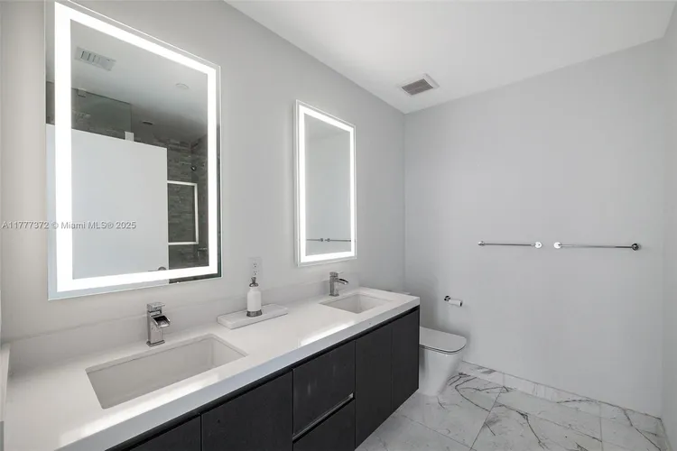 Paramount Miami Worldcenter #4100 image #14