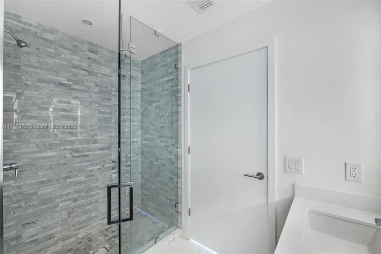 Paramount Miami Worldcenter #4100 image #15