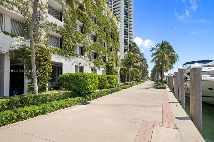 ICON South Beach #1404 image #28