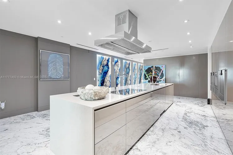 Fendi Chateau Residences #1103 image #15