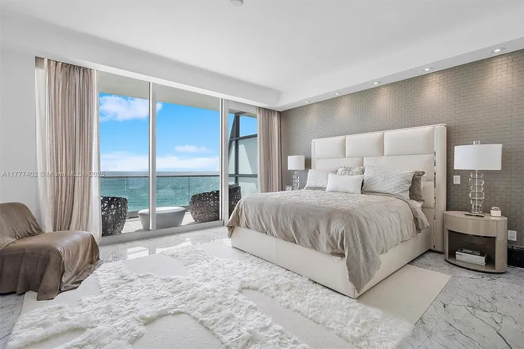 Fendi Chateau Residences #1103 image #16