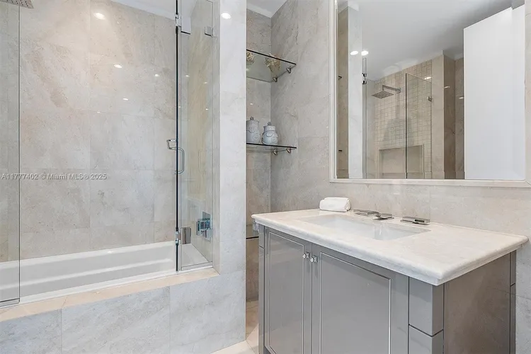 Fendi Chateau Residences #1103 image #28