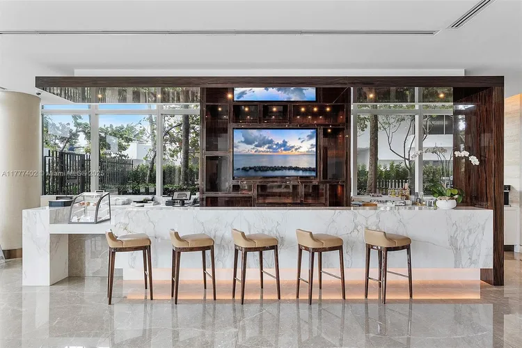 Fendi Chateau Residences #1103 image #47