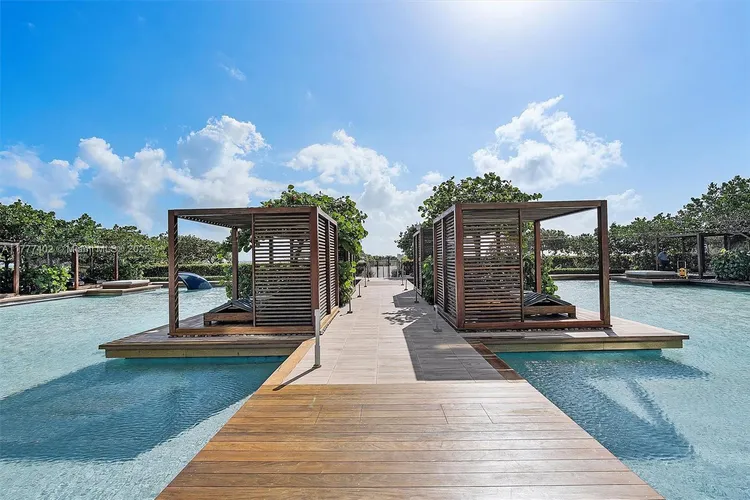 Fendi Chateau Residences #1103 image #52