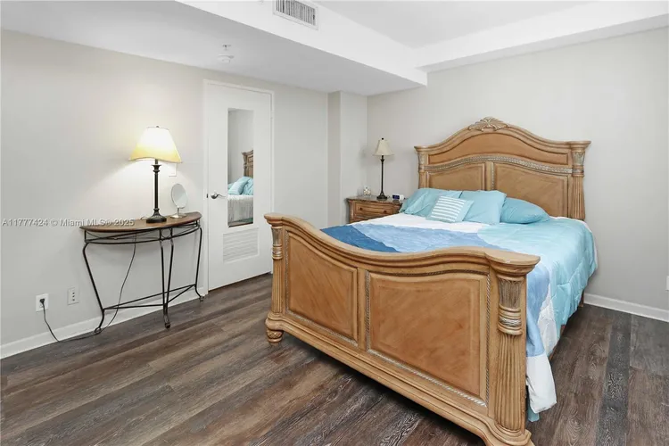 The Residences On Hollywood Beach #539 image #16