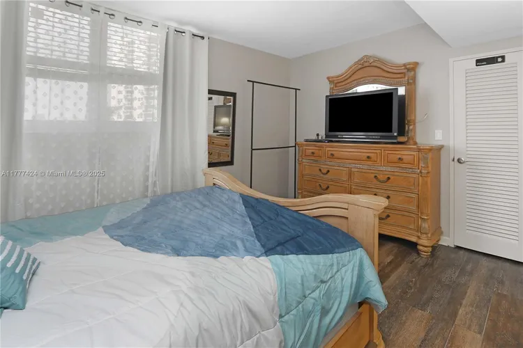 The Residences On Hollywood Beach #539 image #18