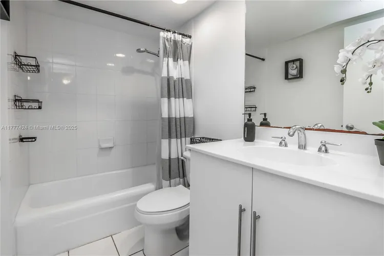 The Residences On Hollywood Beach #539 image #19