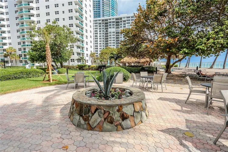 The Residences On Hollywood Beach #539 image #30