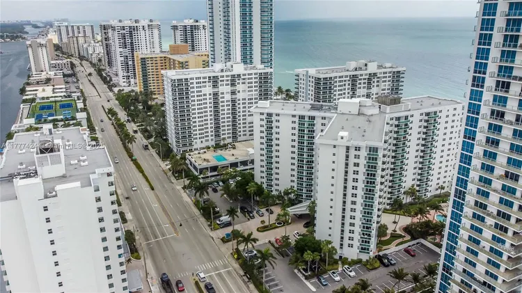 The Residences On Hollywood Beach #539 image #39