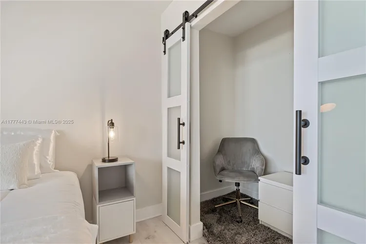 Roney Palace #1130 image #11