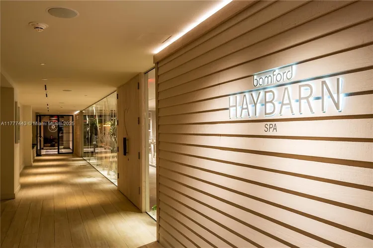 Roney Palace #1130 image #25