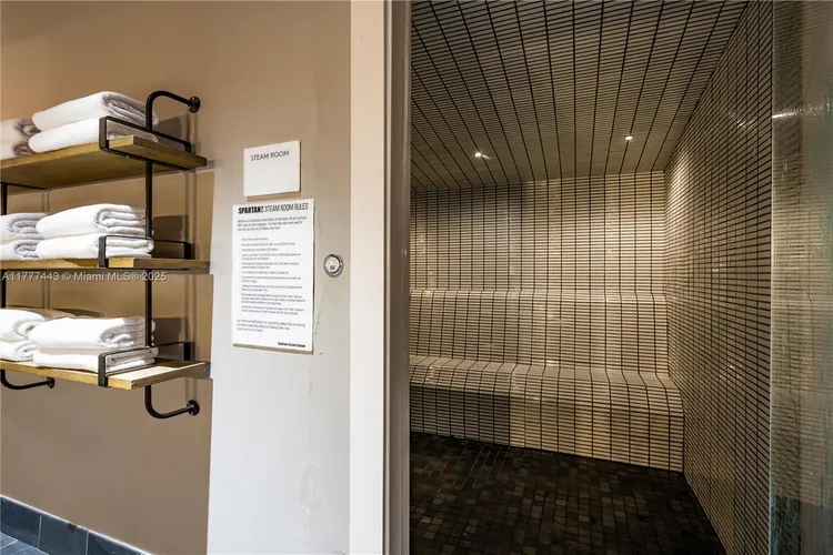 Roney Palace #1130 image #29