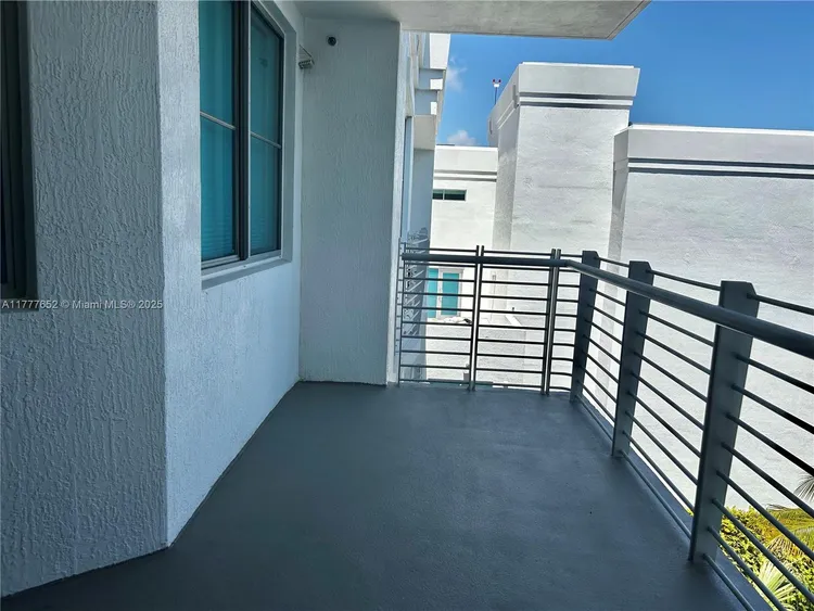 Cosmopolitan #1814 image #15