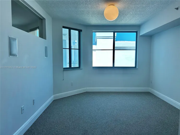 Cosmopolitan #1814 image #8