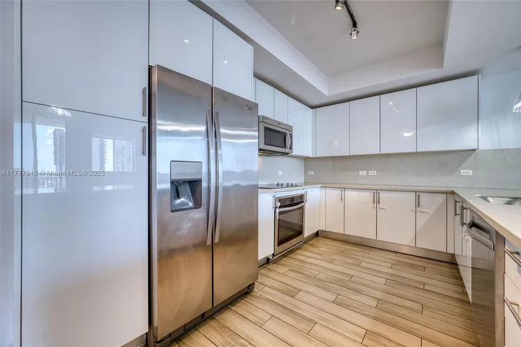 Nine at Mary Brickell Village #1912 image #11