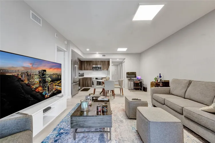 Aria on the Bay #2003 image #17