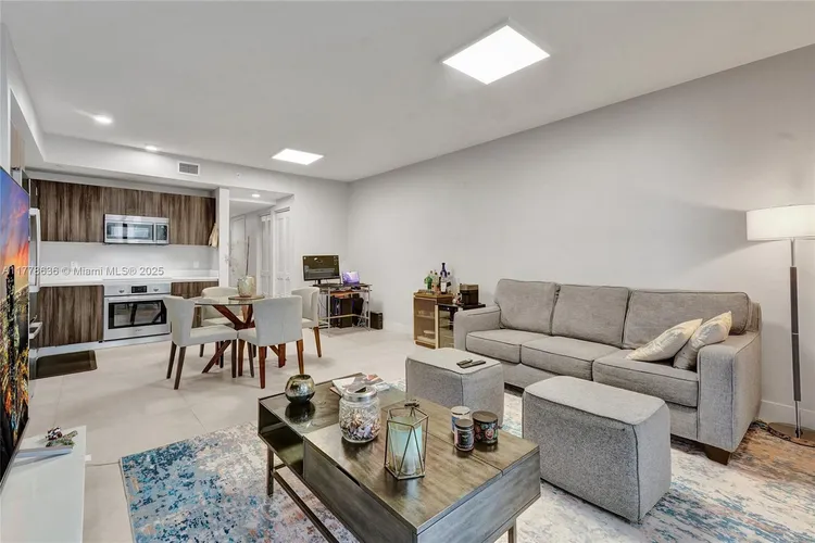 Aria on the Bay #2003 image #18