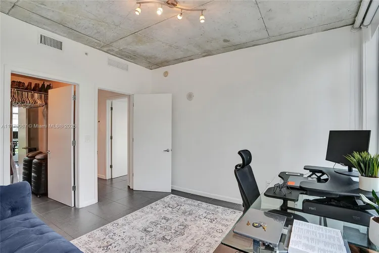 Midtown 4 #M0405 image #10