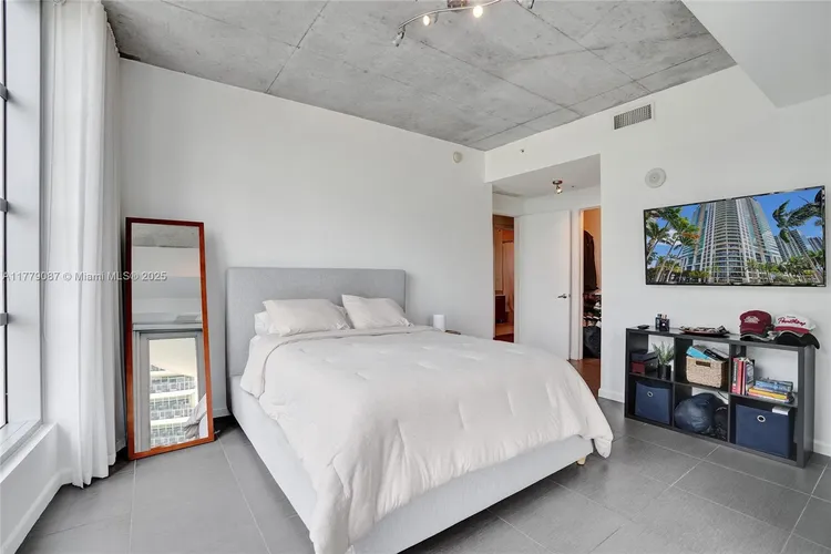 Midtown 4 #M0405 image #16