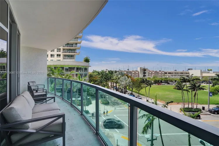 Midtown 4 #M0405 image #21