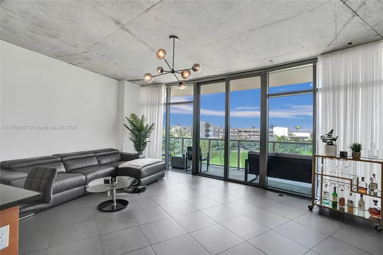 Midtown 4 #M0405 image #6