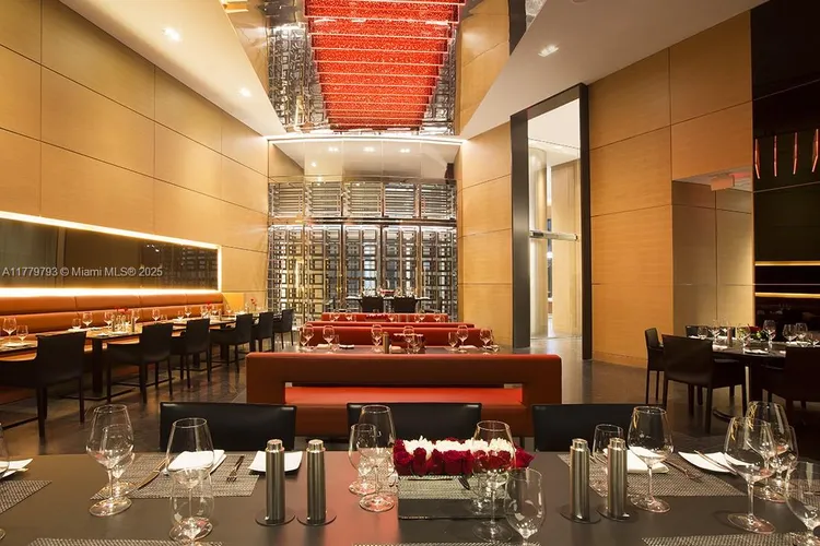 Porsche Design Tower #5105 image #44