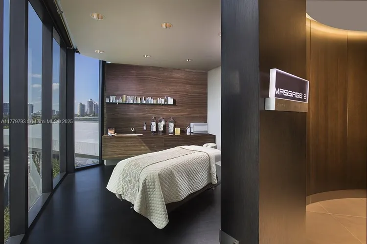 Porsche Design Tower #5105 image #53