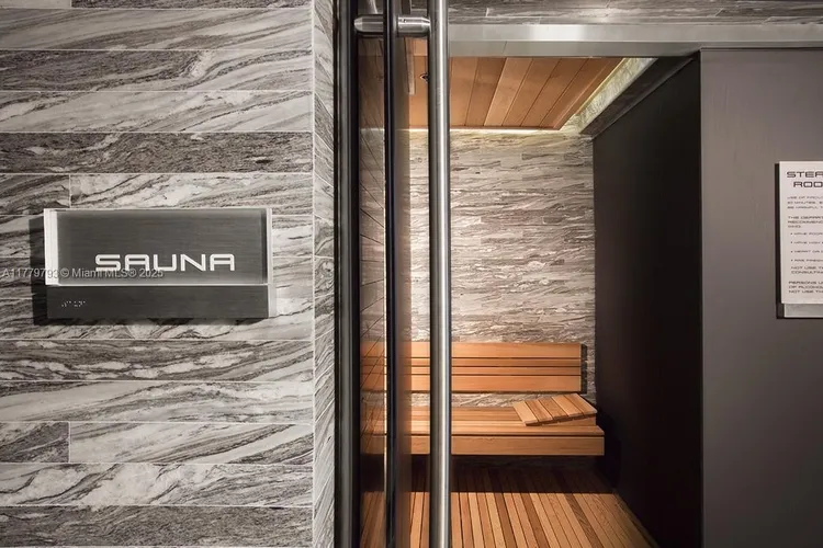 Porsche Design Tower #5105 image #56