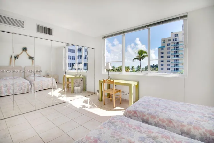 Carriage Club North #319 image #17