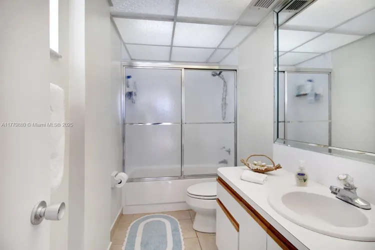 Carriage Club North #319 image #22