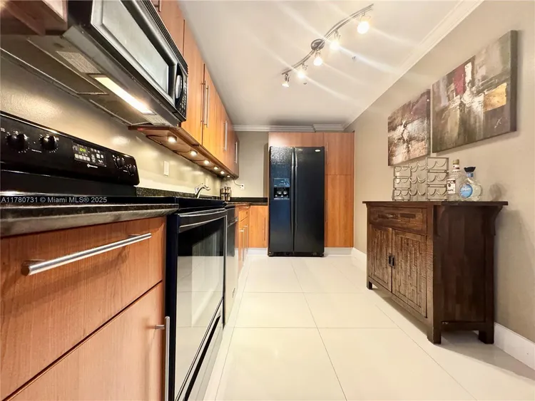 The Residences On Hollywood Beach #304 image #11