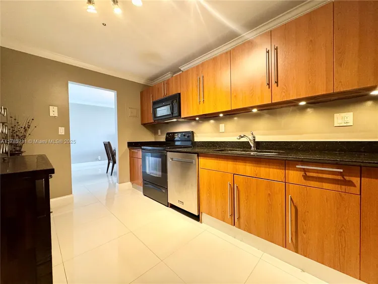 The Residences On Hollywood Beach #304 image #13