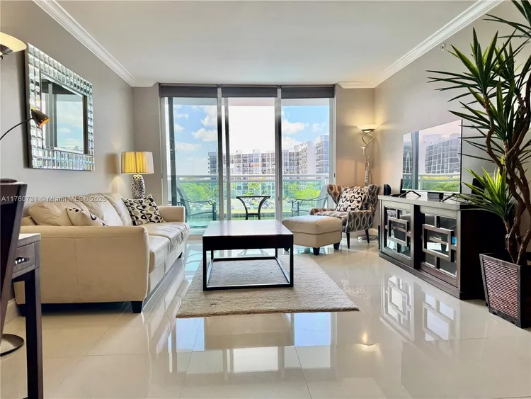 The Residences On Hollywood Beach #304 image #6