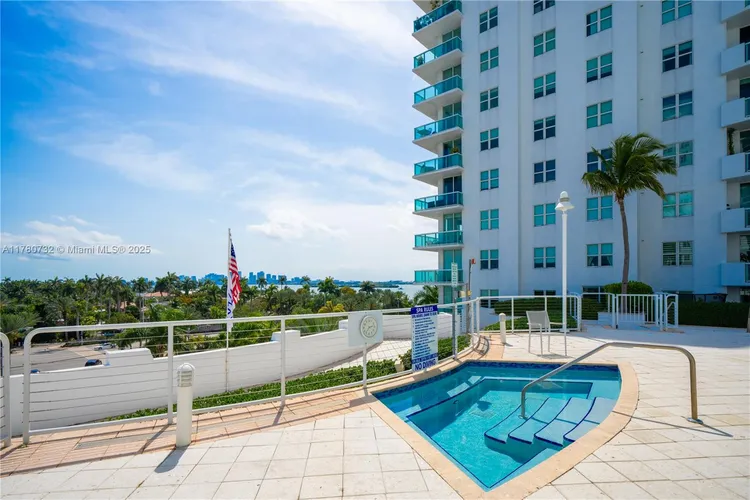 360 Condo #1026 image #10