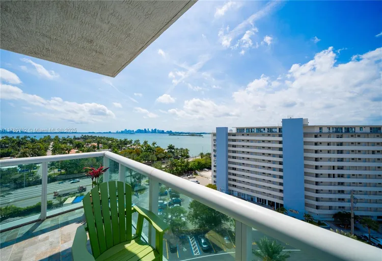 360 Condo #1026 image #14