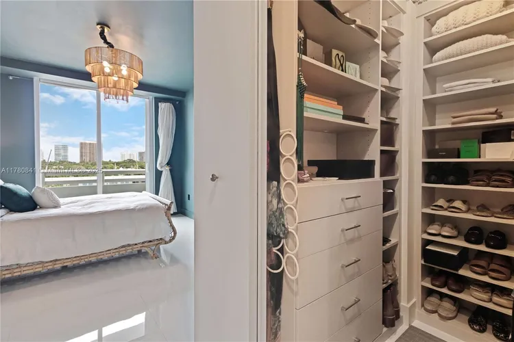 Le Jardin Residences #501 image #20