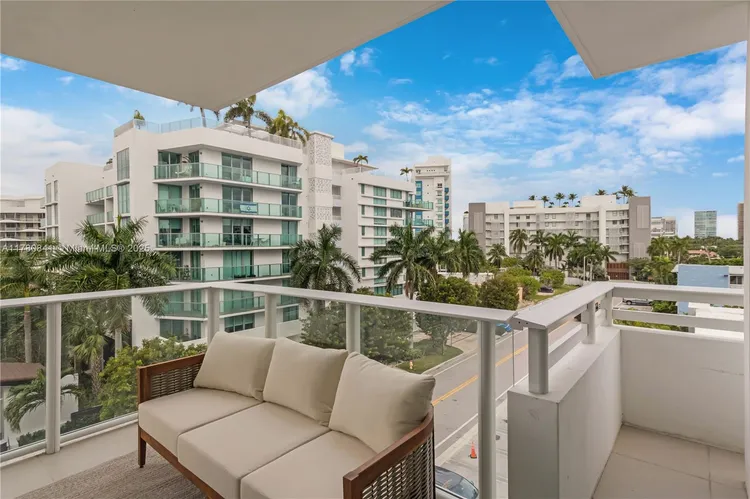 Le Jardin Residences #501 image #43