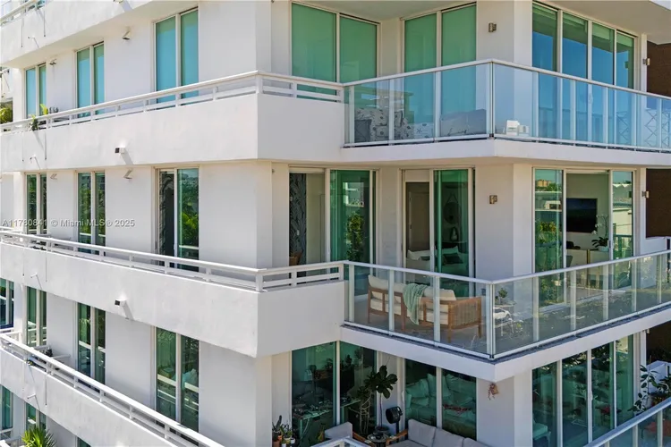 Le Jardin Residences #501 image #53