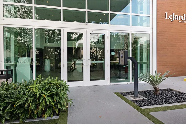 Le Jardin Residences #501 image #82