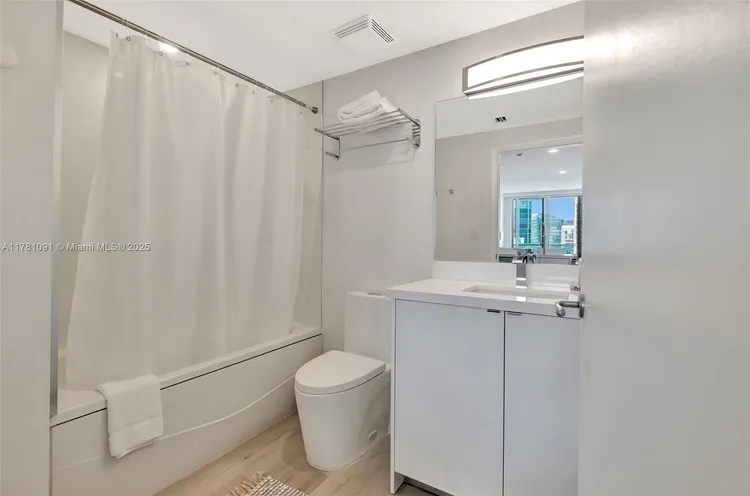 Mutiny Park #1905 image #21